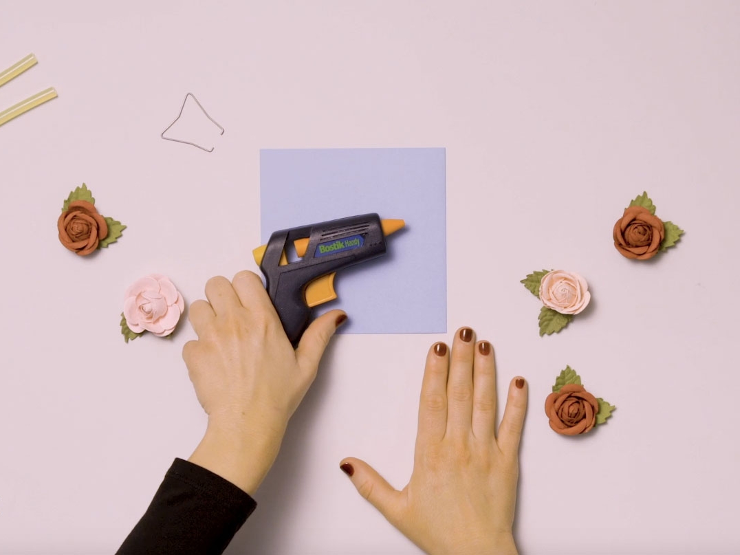 Bostik DIY United Kingdom how to use Glue Gun step 1