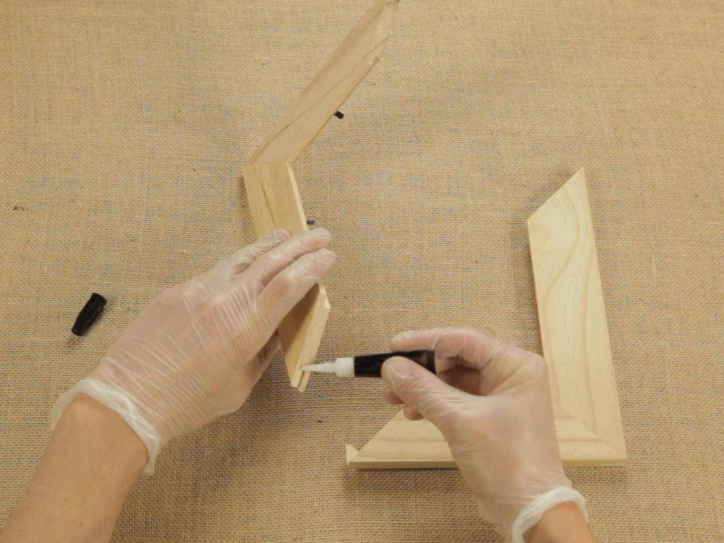 Bostik DIY New Zealand tutorial how to repair glass with glue step 2